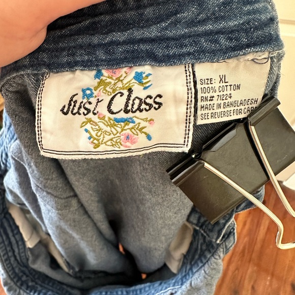 Plus sized Vintage chambray overall dress - Picture 7 of 7